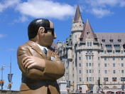 Close your curtains!!