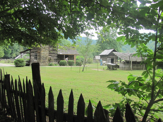 mountain farm museum at smoky mountain national park