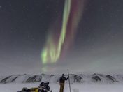 Net-fishing under the Aurora