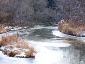 Humber River Heritage trail, Bolton: winter scene from bridge
