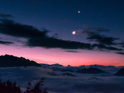 Sunrise on top of Golden Ears Mountain