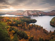 Peak fall colours at killarney provincial park