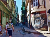 Apple. Havana's street art.