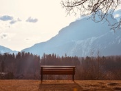 bench before the mountains 