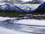 Kananaskis River at Winter's End