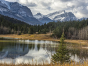 Bow Valley Park - Middle Lake