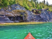Kayaking Georgian Bay. Natural Bridge.