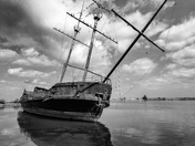 La Grande Hermini ~ The Old Barge