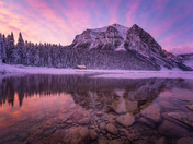 Sunrise Lake louise Winter