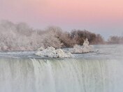 Frozen islands at the top of the Horseshoe Falls