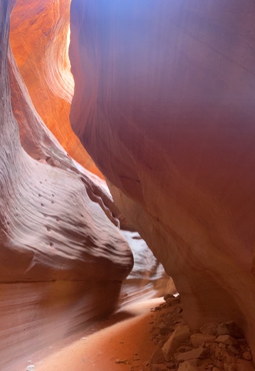 Peek-A-Boo Slot Canyon 