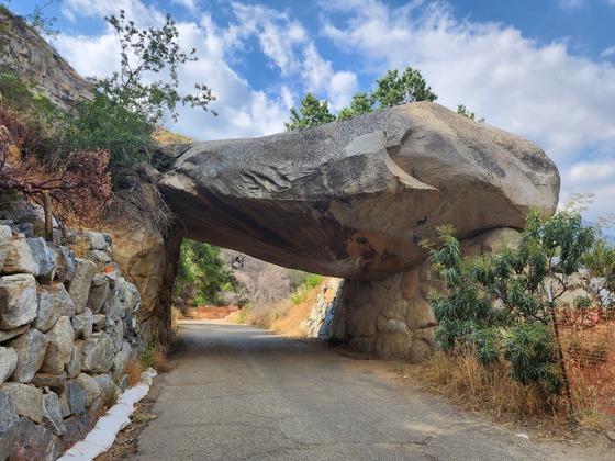 Tunnel Rock - Sequoia National Park