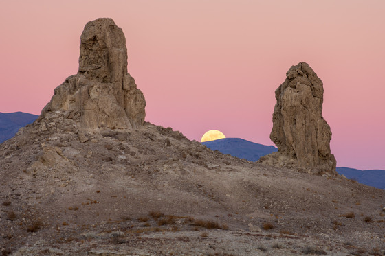 Trona Pinnacles
