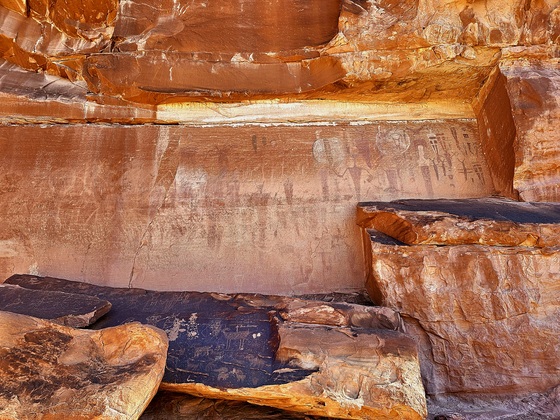 Courthouse Wash Panel