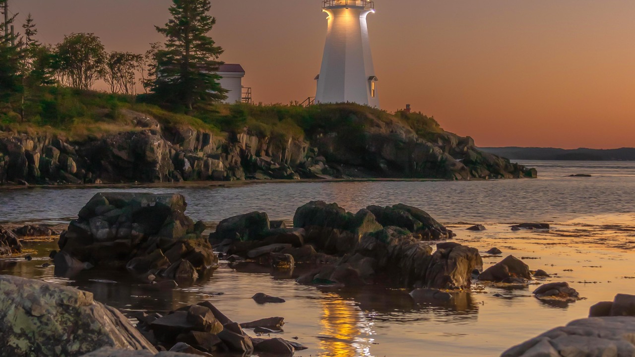 Greens Point at dusk