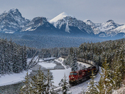 4 seasons at Morant's Curve with a train