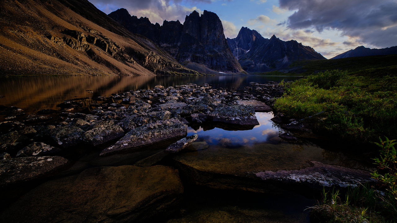 Divide Lake, Tombstone Territorial Park