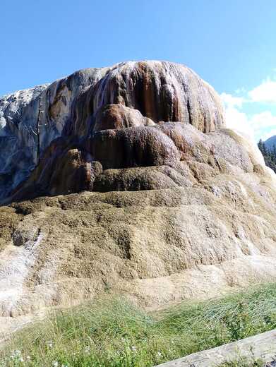 YELLOWSTONE NATIONAL PARK