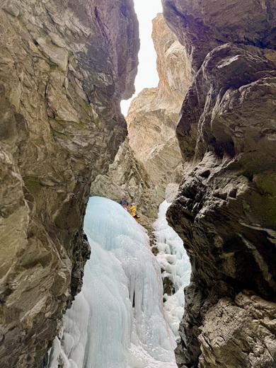 Zapata Falls SRMA