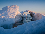 Lake ontario ice caves