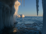 Lake ontario ice caves