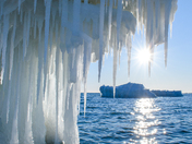 Lake ontario ice caves
