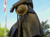 Statue to not forget