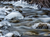Ice y Rocks In Fish creek