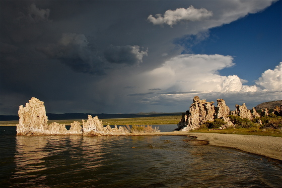 Mono Basin National Scenic Area. 