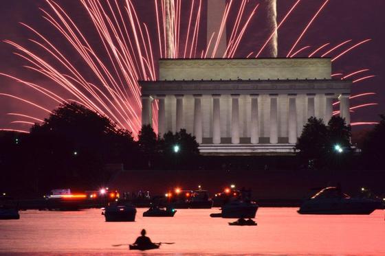 Lincoln Memorial and Potomac River